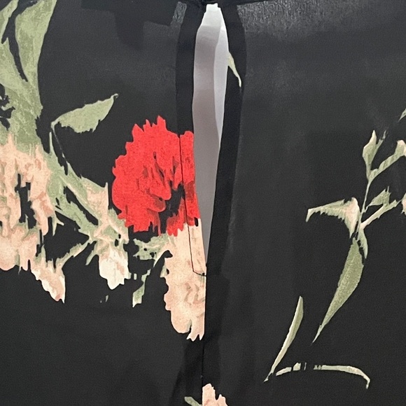 Vince Camuto Blouse Size Small - Picture 4 of 7